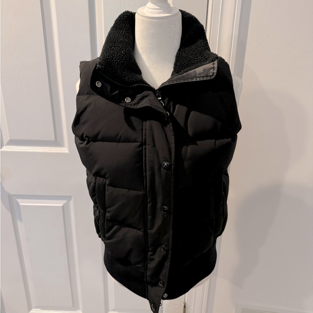 Banana Republic puffer vest
